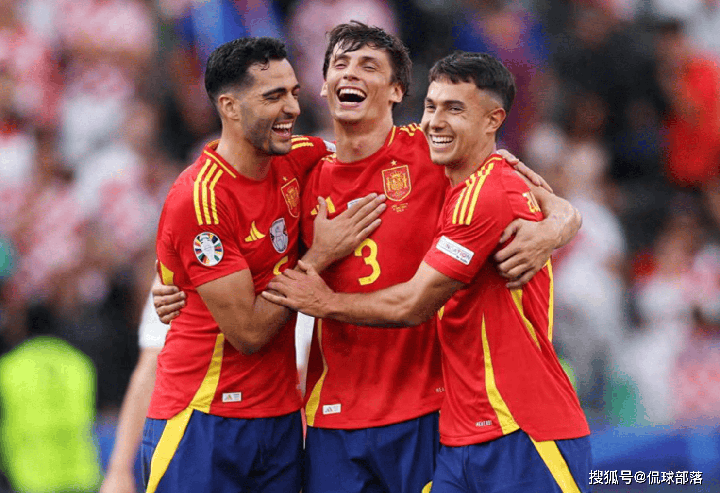 开云APP-欧洲俱乐部足球比赛热火激辣，势不可挡