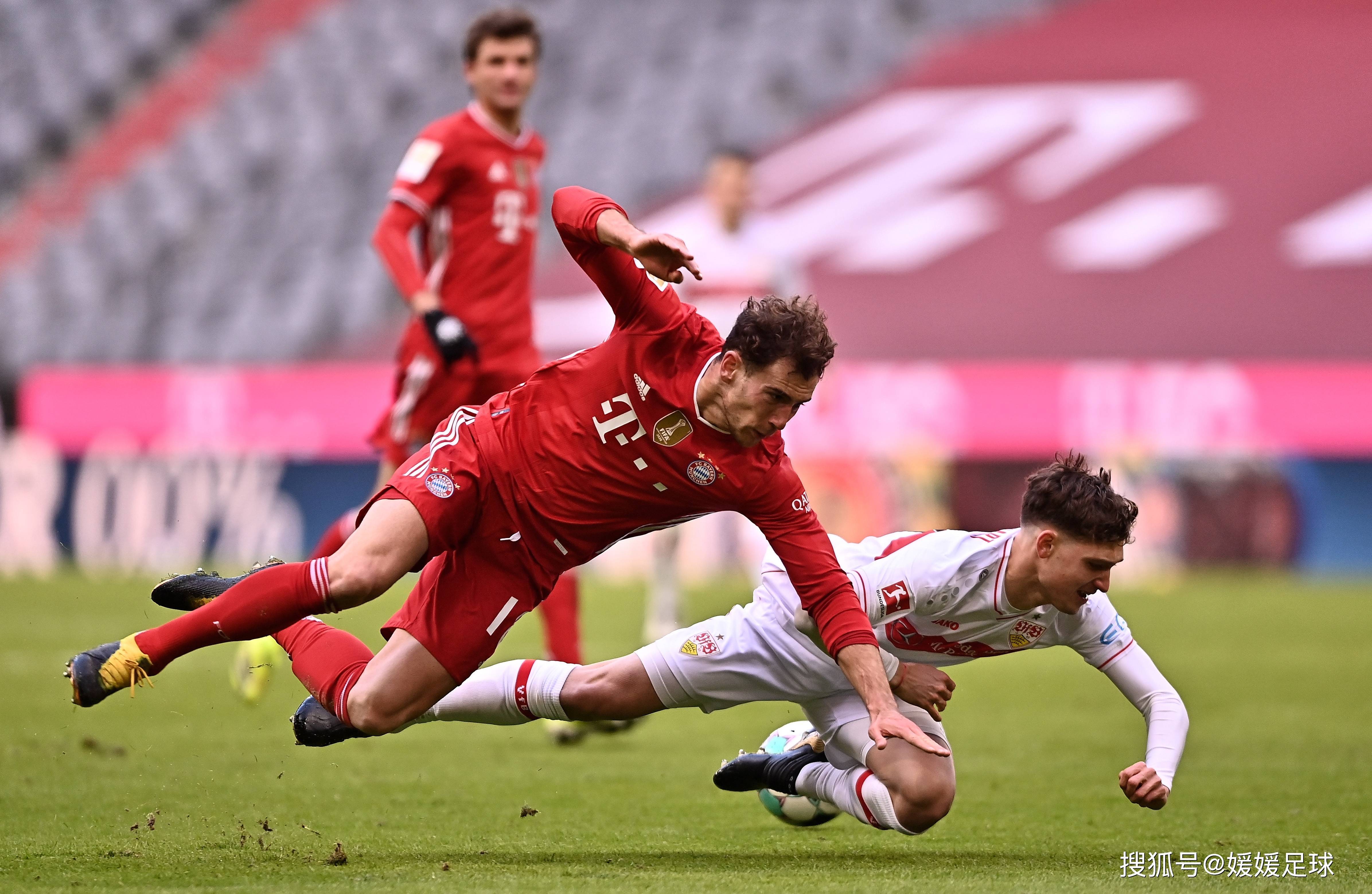 开云体育-国际足球盛事：拜仁慕尼黑实力完胜晋级