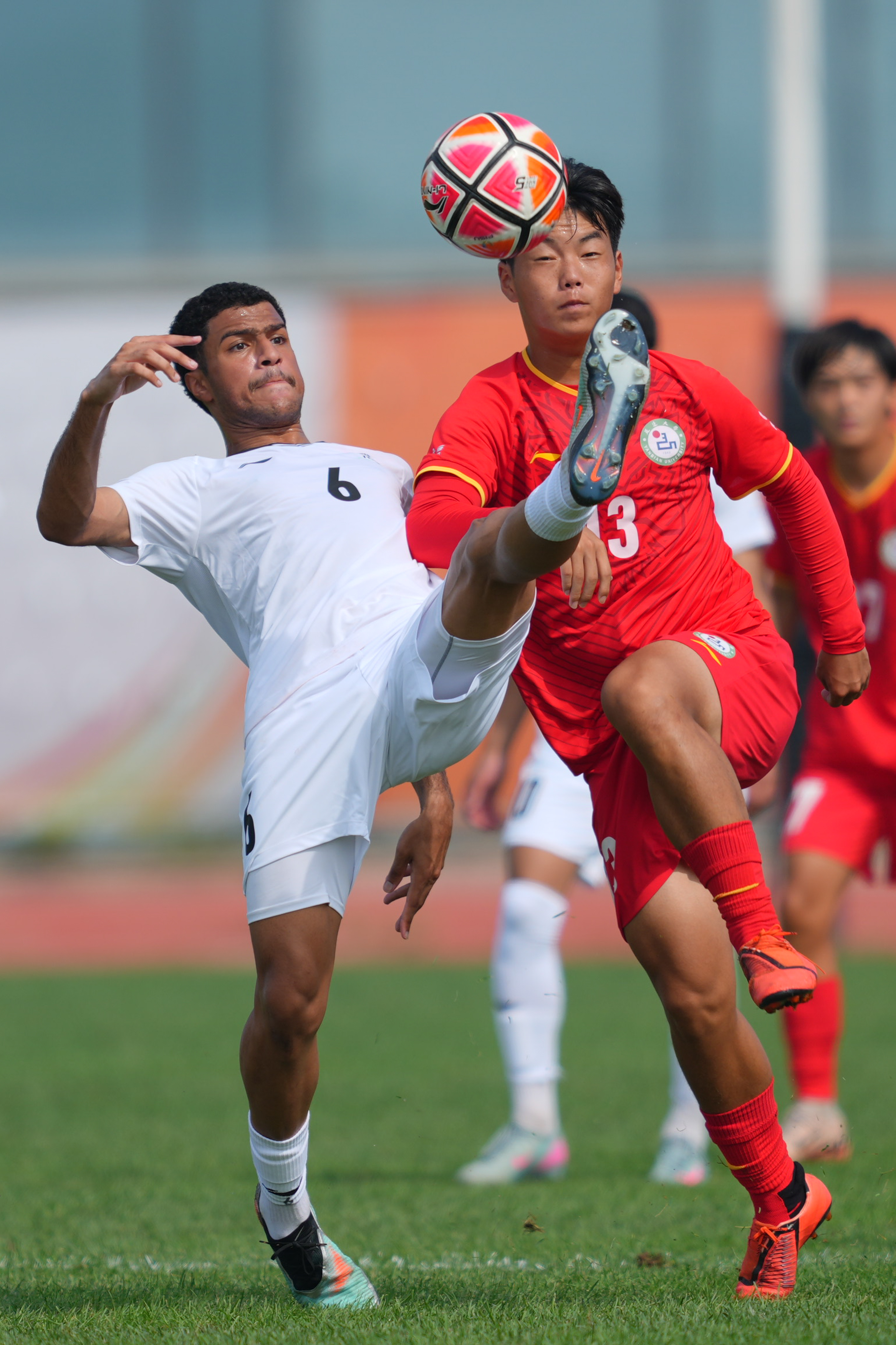 包含国际足球比赛中球员们发挥出色，斩获佳绩的词条