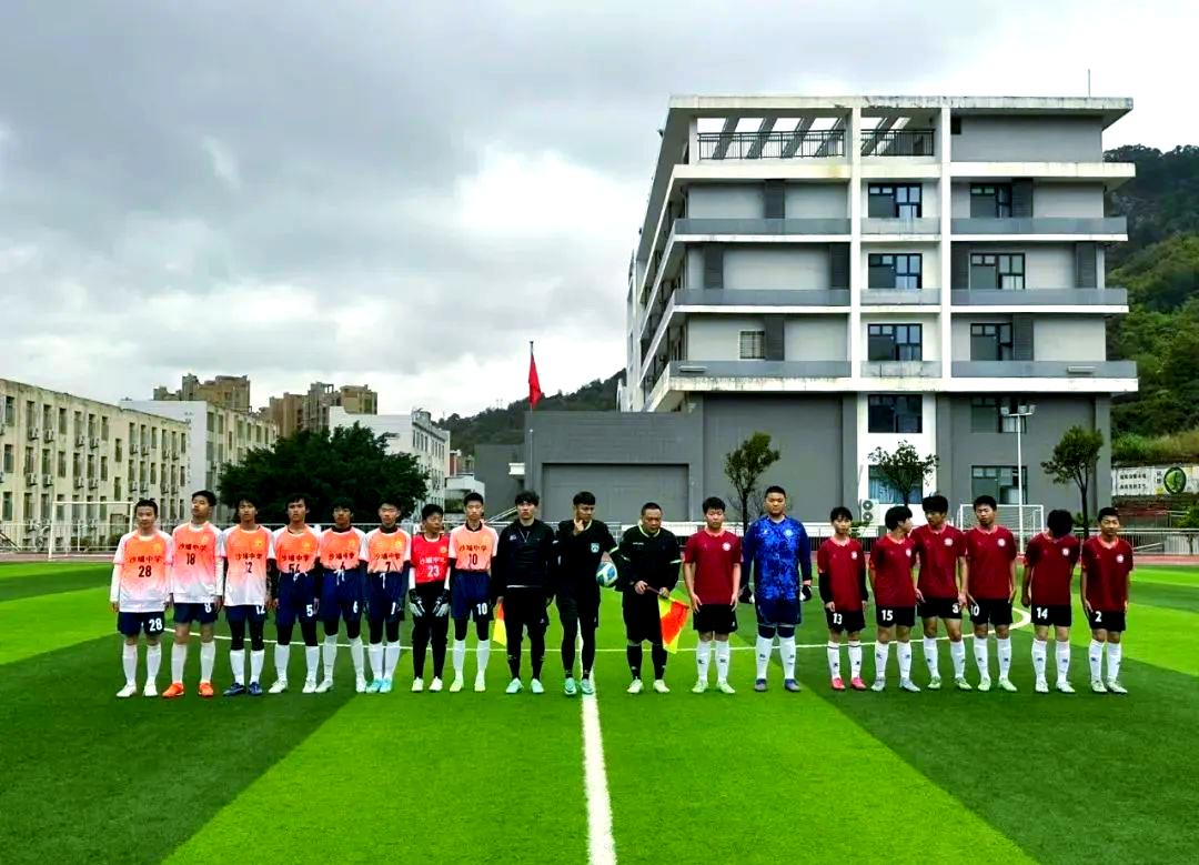 开云娱乐-足球队伍实力强大，队员默契配合取胜(足球队伍实力强大,队员默契配合取胜的例子)