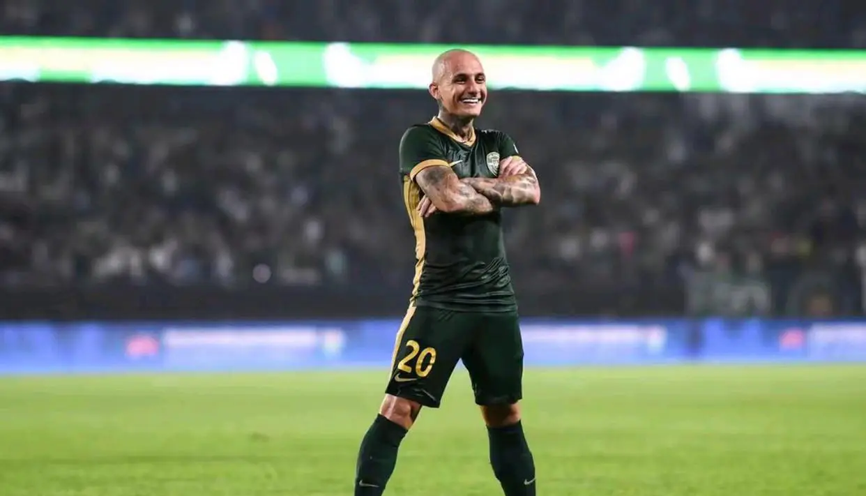 开云官网-包含塞蒂恩主场大胜，领先积分榜第一位的词条